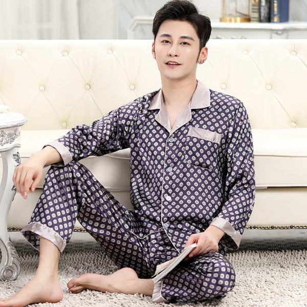Comfy Men's Pajamas Set - Image 4